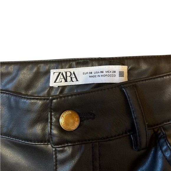 Zara FAUX LEATHER FLARED SLIM PANTS BLACK - REF. 2161/872 - Picture 3 of 5